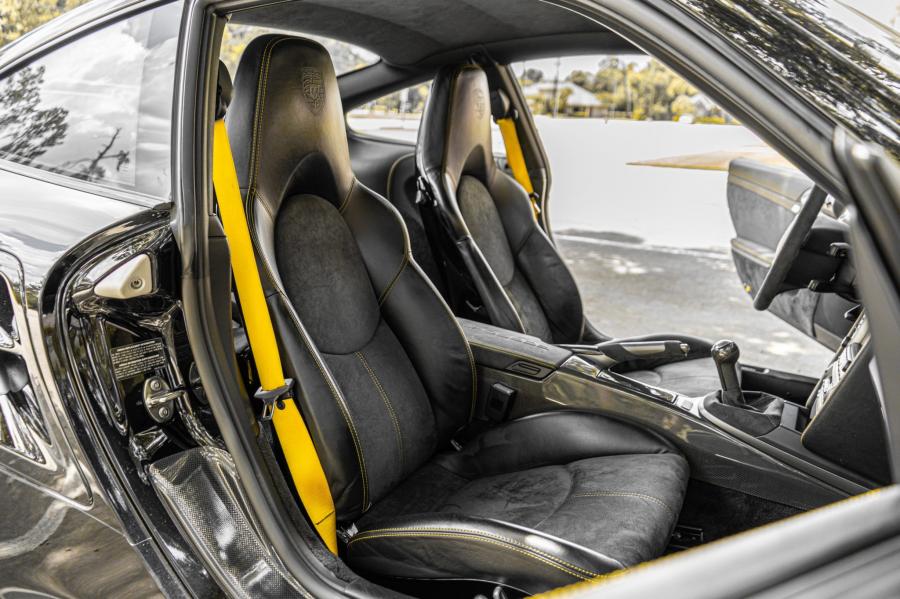 Интерьер Porsche 911 GT2 (997) 2008 года  (NA) (фото 97 из 197)